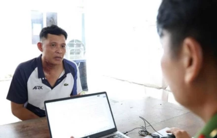 Gã đàn ông mang 1 lít xăng đến nhà vợ cũ, nhiều lần tìm cách châm lửa vì ghen tuông
