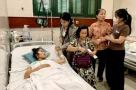 Cô giáo Hoàng Thị Hiền được trao Huân chương Dũng cảm