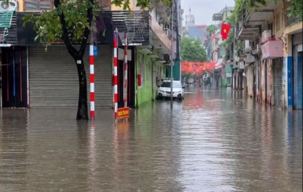 Quy hoạch Thủ đô tầm nhìn 100 năm: Bao giờ Hà Nội mới hết cảnh mưa là ngập?