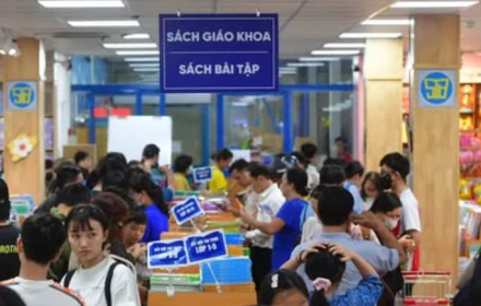 Tập trung đánh giá toàn diện công tác giáo dục phổ thông, nội dung sách giáo khoa