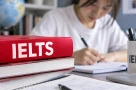 Nỗi oan của IELTS: Đừng biến chứng chỉ tiếng Anh thành “tội đồ” trong câu chuyện công bằng tuyển sinh