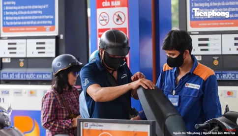 Giá xăng tăng vọt mốc 27.000 đồng/lít, điều gì đang xảy ra với thị trường nhiên liệu?