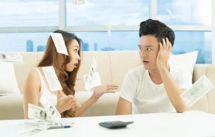 Mâu thuẫn tiền bạc trong hôn nhân: Ai có quyền quyết định lớn khi thu nhập vợ cao hơn chồng rất nhiều?