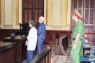 Tuyên án tử hình kẻ sát hại hàng xóm để cướp bông tai, lắc vàng
