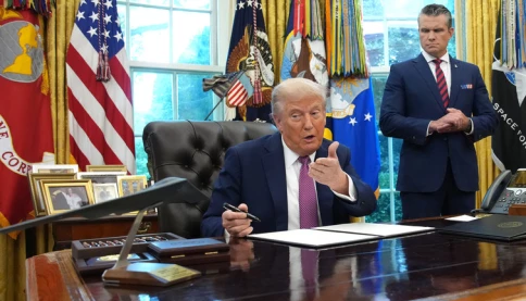Ông Trump chuẩn bị ném bom Iran sau cuộc bầu cử giữa nhiệm kỳ