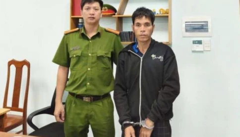 Tạm giữ hình sự người đàn ông đổ xăng đốt cha ruột tử vong ở Quảng Ngãi