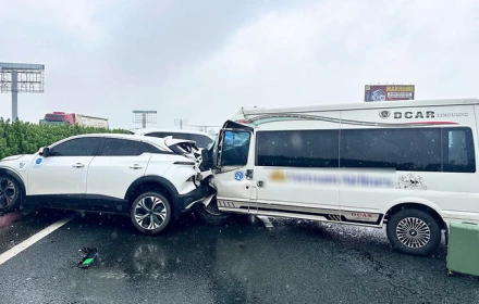 Một cú phanh trên cao tốc có thể biến thành tai nạn liên hoàn: Đừng dùng vô-lăng để “dạy” người khác!