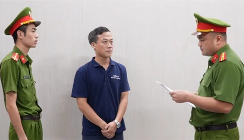 Nóng! Bắt Chủ tịch Hội đồng quản trị Công ty Cổ phần đầu tư du lịch Mặt trời Việt Nam‼👇🏼👇🏼👇🏼