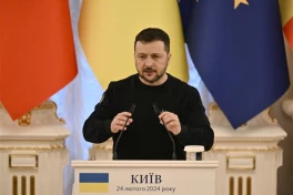 Zelensky giữa hàng loạt suy tư, đánh hay chấm dứt cuộc chiến với Nga?