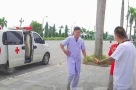 Lái xe cứu thương và sinh viên giả nhân viên y tế, bán thuốc cao gấp 150 lần