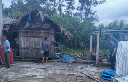 Ớn lạnh cảnh sét đánh tử vong nam thanh niên ngay trước hiên nhà trong trận dông lốc kinh hoàng