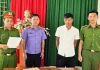 Chồng đập phá, tưới xăng đốt  nhà vì bực tức khi vợ uống bia, nhảy múa chưa chịu về