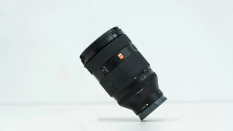 Đánh giá ống kính Sony 28-70 F/2 GM: Quái vật "hút máu" mới của Sony, nhưng liệu đã đủ hấp dẫn