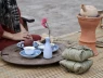 Ấm trà nguội ngắt: vợ chồng già ngồi cạnh nhau mà chẳng còn gì để nói