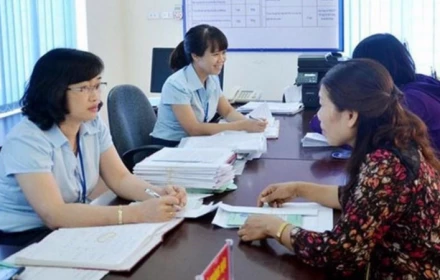 Những trường hợp nào được nghỉ hưu trước tuổi 5-10 năm hoặc không giới hạn độ tuổi?