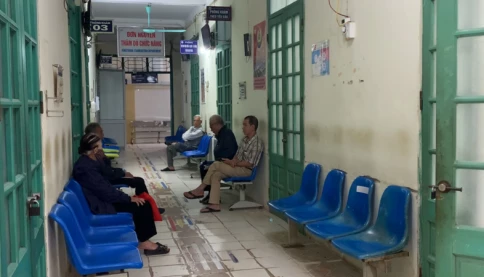 Thời tiết giao mùa, người già hắt hơi sổ mũi nhưng không nói: con cháu nên để ý những gì