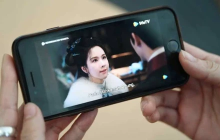 Mẹ tôi tin con mèo biết rán cá là thật: chuyện bi hài của cha mẹ xem phim AI
