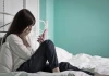 Việc đòi tiền từ người vợ/chồng ngoại tình có được coi là tống tiền không?