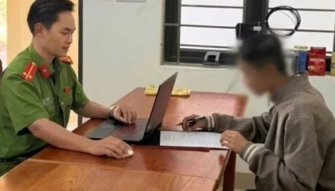 Nam sinh sinh năm 2010 bị phạt 1,75 triệu đồng vì dùng ChatGPT tìm số điện thoại công an để quấy rối