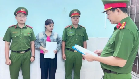Bắt Đặng Thị Huỳnh Như điều tra việc lập tài khoản Zalo ảo, chiếm đoạt gần 500 triệu đồng