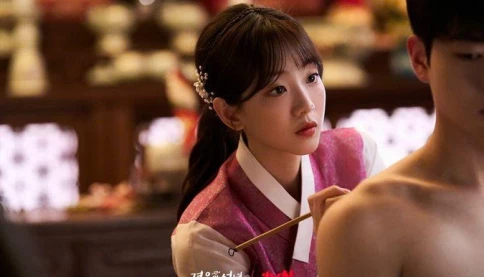 Tử vi tuần 12/10 - 18/10: Tuổi Sửu âm thầm tích lộc lành, Tuổi Mão khéo léo kéo tiền về tay