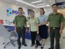 Nữ công nhân ở Hà Nội suýt mất 90 triệu đồng vì lời hứa tặng 50.000 USD và vàng từ bạn trai quen qua mạng