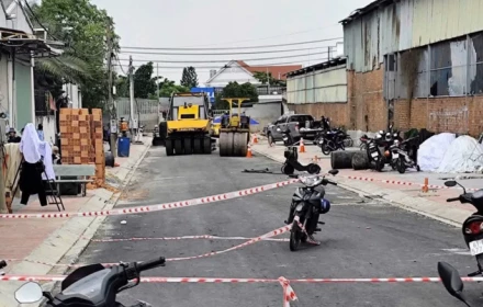 Bắt tạm giam tài xế xe lu thao tác nhầm khiến đồng nghiệp tử vong ở TP.HCM