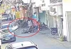 Nữ tài xế mở cửa ô tô bất cẩn khiến cụ bà ngã xuống đường, bị xe máy tông trúng