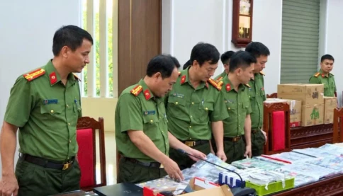 Triệu tập 30 người trong đường dây trốn thuế, giao dịch 15.000 tỷ đồng qua máy POS