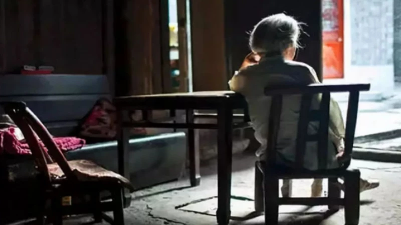 Người già cũng nhẫn nhịn vừa phải thôi