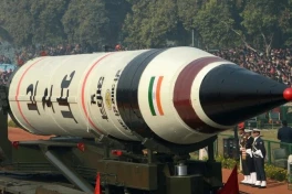Ấn Độ hạng 4, Pakistan hạng 12 thế giới về sức mạnh quân sự, và cả hai đều có tới 170 đầu đạn hạt nhân