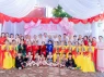 Quá vui: 150 người trong dòng họ ở Hà Nội dựng rạp, bày cỗ mừng 20/10 các nàng dâu