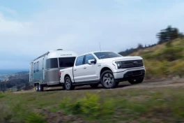 Top xe điện nổi bật năm nay: Ford F-150 Lightning, Rivian R1T và Polestar 2