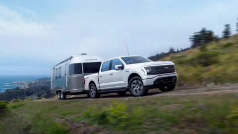 Top xe điện nổi bật năm nay: Ford F-150 Lightning, Rivian R1T và Polestar 2