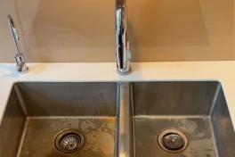 Cách vệ sinh chậu rửa bát sạch mới không dùng hóa chất tẩy rửa
