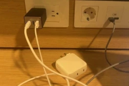 Ổ cắm USB trên tường có đang âm thầm "ngốn" điện khi bạn không dùng?