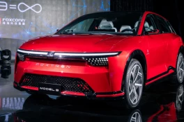 Mitsubishi chính thức hợp tác với Foxconn để sản xuất xe điện