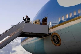 Ông Trump sắp nhận quà 'cung điện trên không' từ Qatar làm chuyên cơ riêng bất chấp chỉ trích và lo ngại an ninh