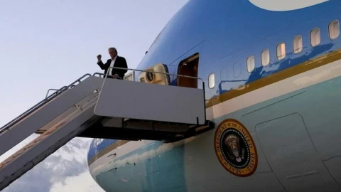 Ông Trump sắp nhận quà 'cung điện trên không' từ Qatar làm chuyên cơ riêng bất chấp chỉ trích và lo ngại an ninh