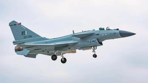 Phương Tây "trố mắt" còn Đài Loan "giật mình thon thót" khi vũ khí Trung Quốc bắn rụng tiêm kích Rafale của Pháp