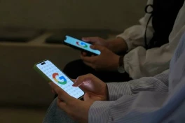 Google học hỏi Apple Lockdown Mode, Android 16 có chế độ bảo mật "cứng như thép"