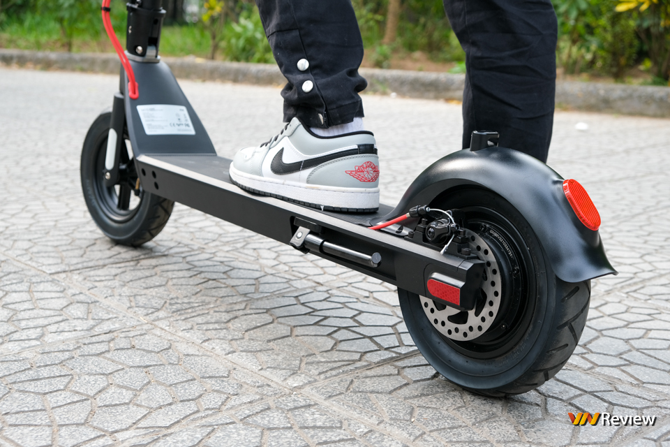 Đánh giá scooter điện Turboant M10: Cho mẹ đi chợ, cho bạn đi làm