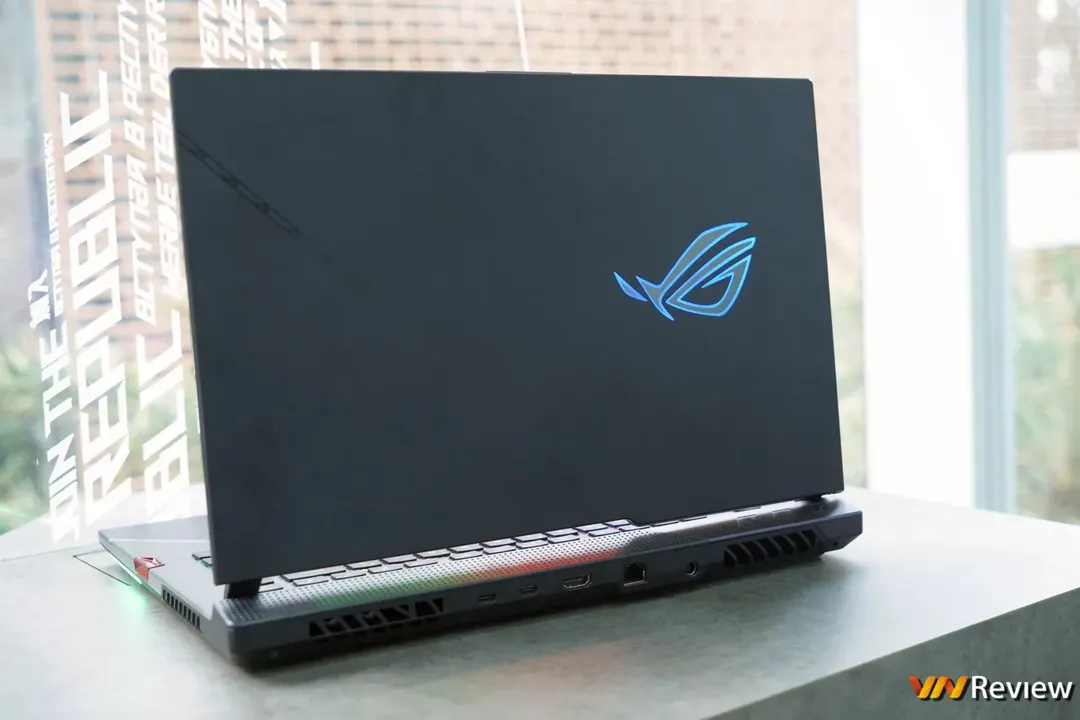 Asus ROG Strix SCAR 15 ra mắt: Laptop Gaming trang bị Intel Core Gen 12 đầu tiên tại Việt Nam