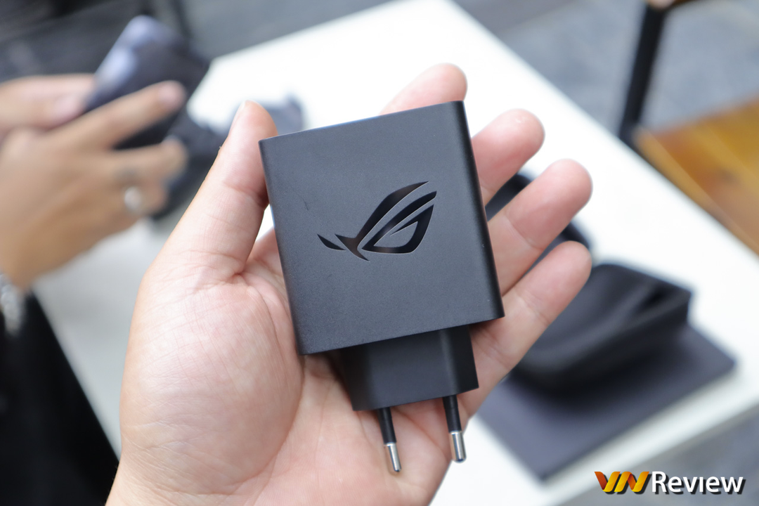 Trên tay Asus ROG Phone 5: khẳng định vị trí trùm cuối gaming phone