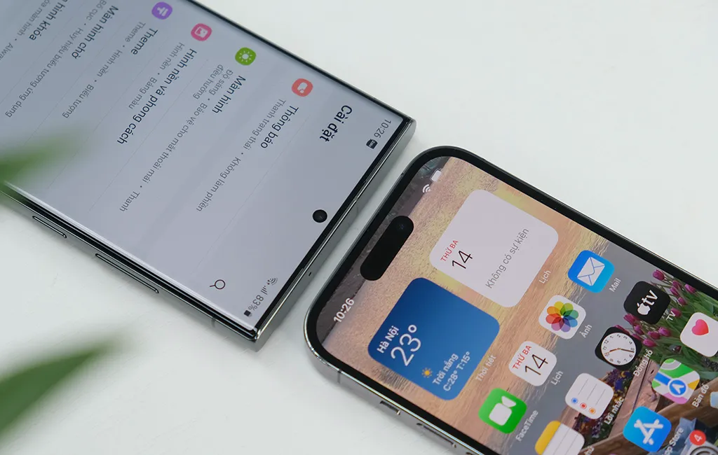 So đọ Galaxy S23 Ultra vs iPhone 14 Pro