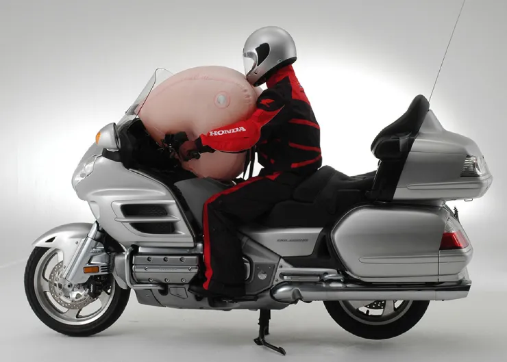 Honda muốn phát triển túi khí cho xe máy