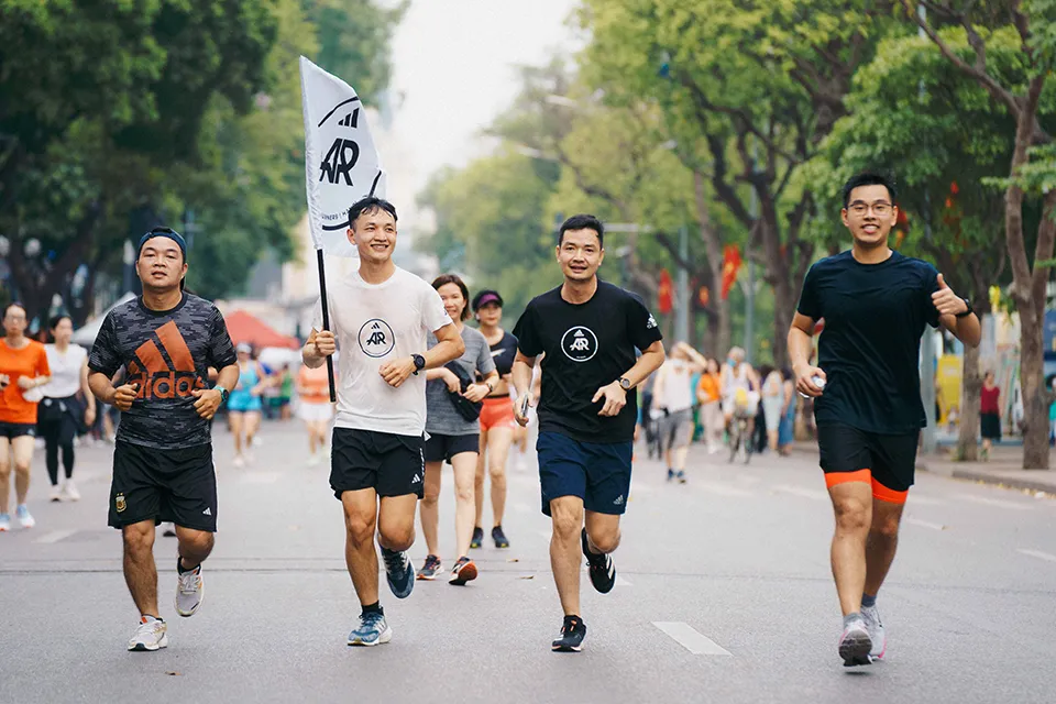 Ra mắt cộng đồng chạy bộ adidas Runners Hanoi