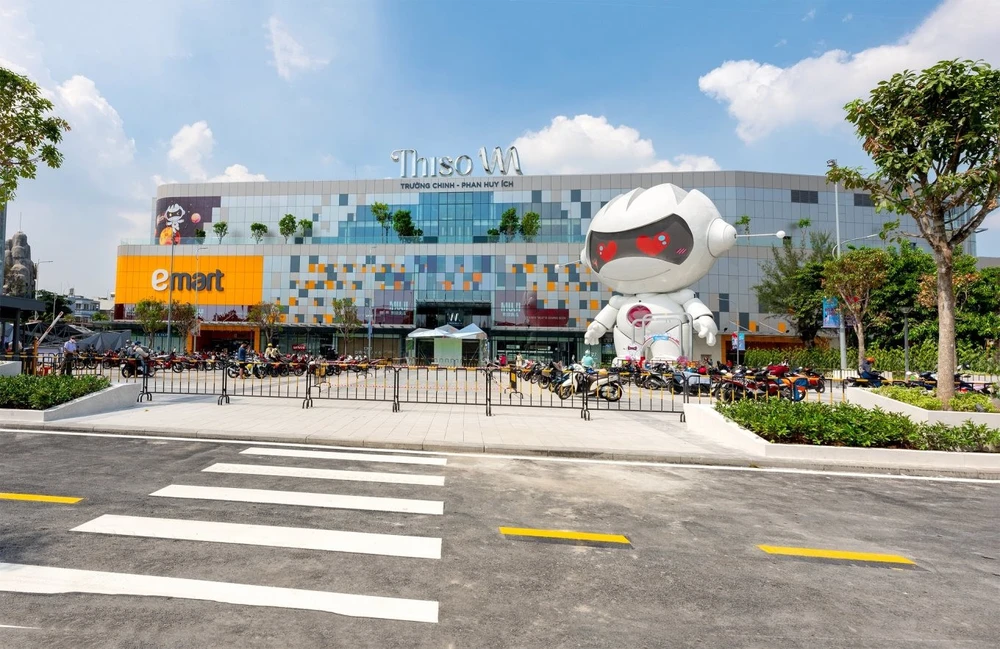 Đại siêu thị Emart Tây Hồ Tây là dự án đầu tiên của Thaco tại miền Bắc, đầu tư 500 tỷ quyết chiến với Aeon và Lotte