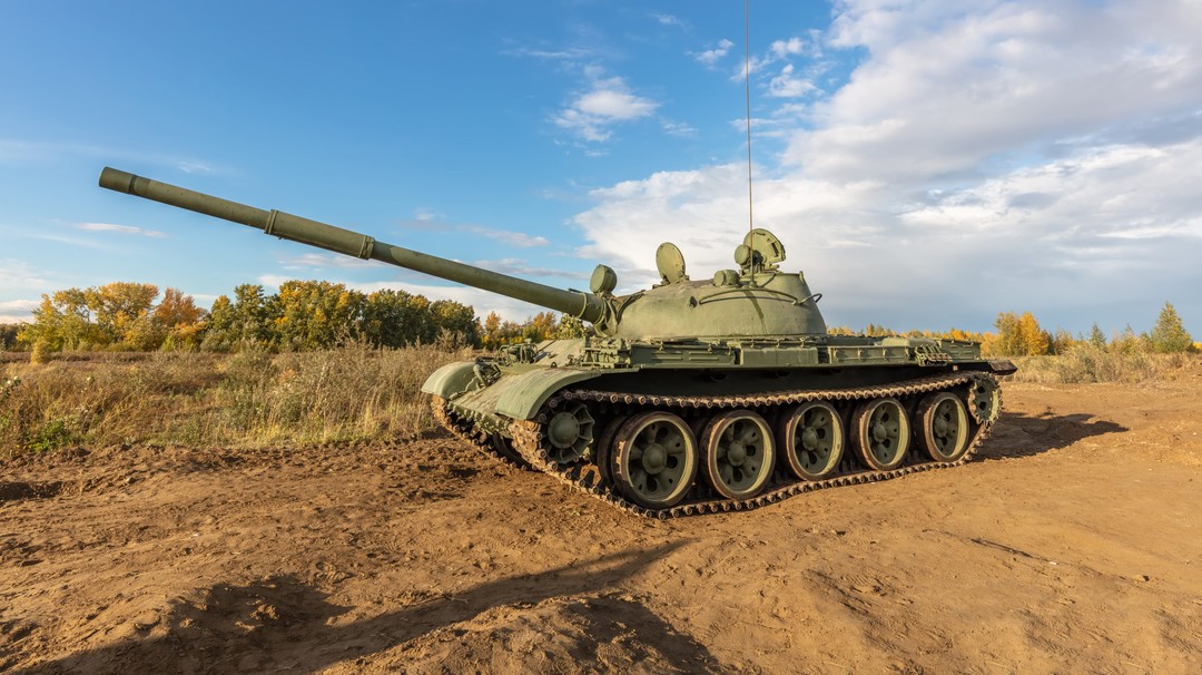 Ukraine đang thiếu xe tăng tới mức nào mà phải đưa cả mẫu từ những năm 1960 ra chiến trường?