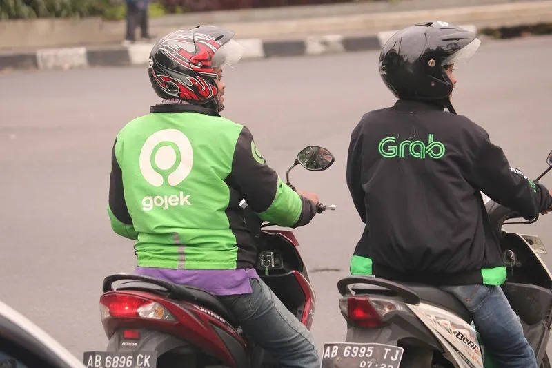 Chán cạnh tranh với nhau, Grab và công ty mẹ Gojek sẽ sáp nhập, tạo ra siêu ứng dụng lớn nhất Đông Nam Á?